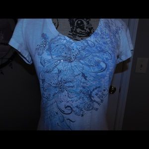 Express white T-shirt w/flowers